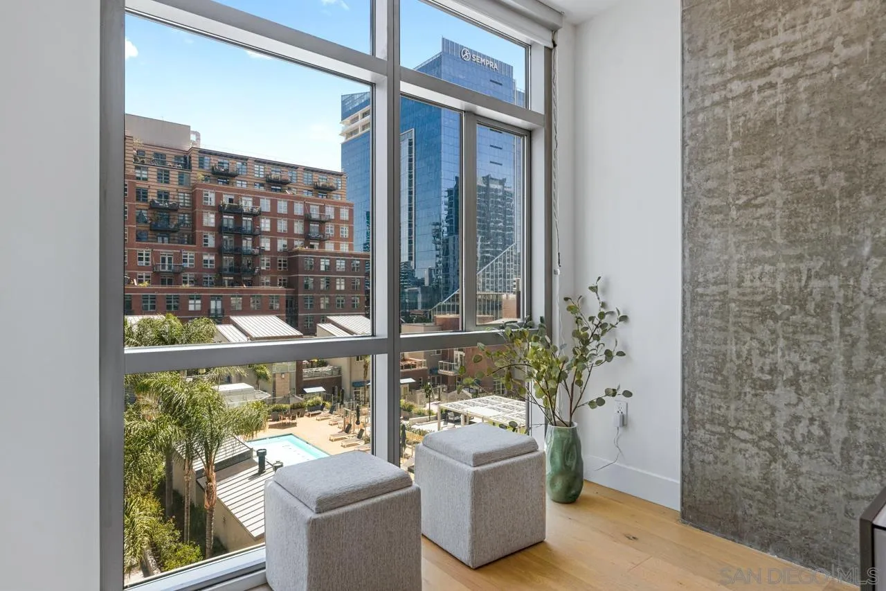 800 The Mark Ln Unit 406