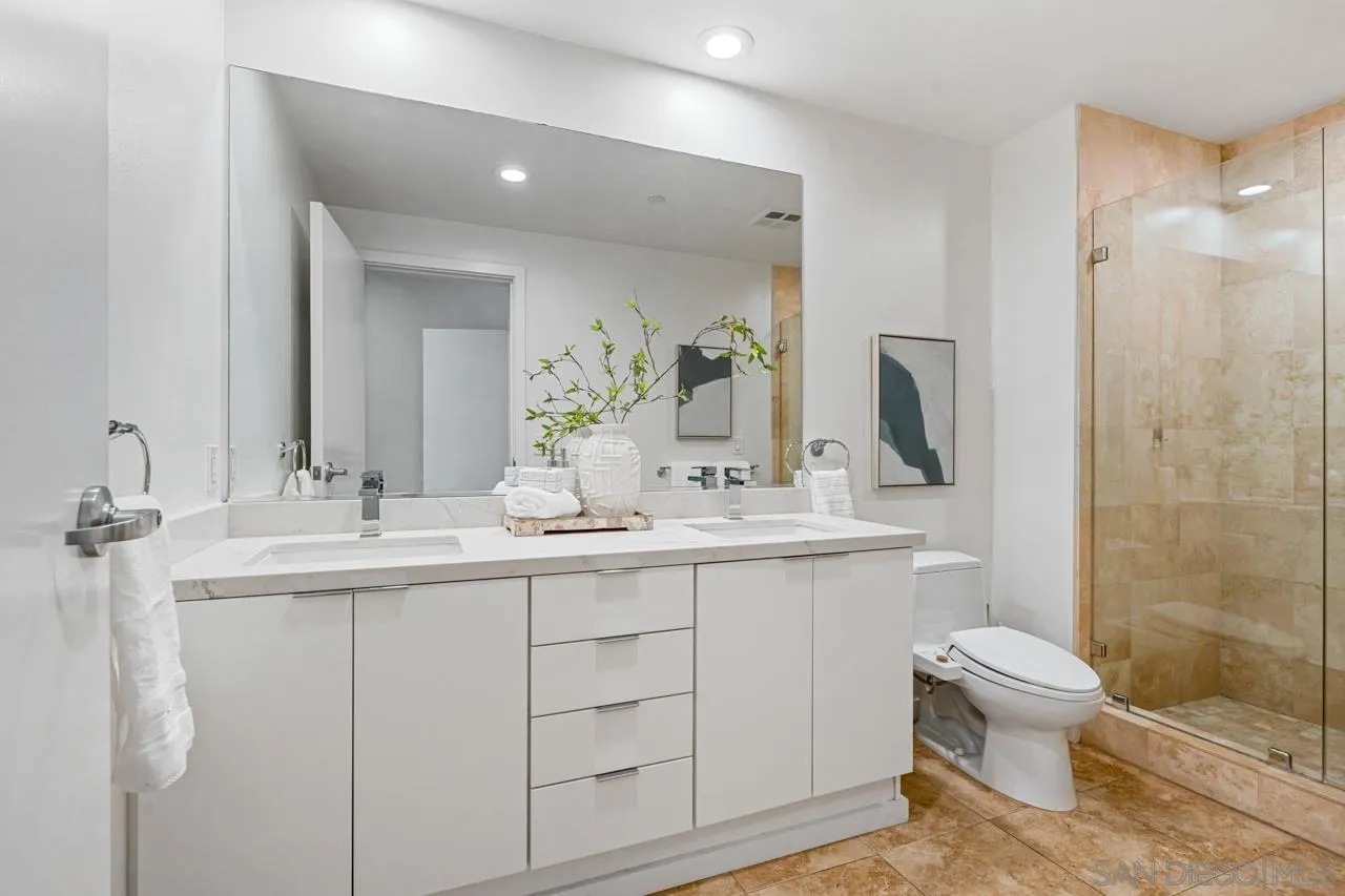800 The Mark Ln Unit 406