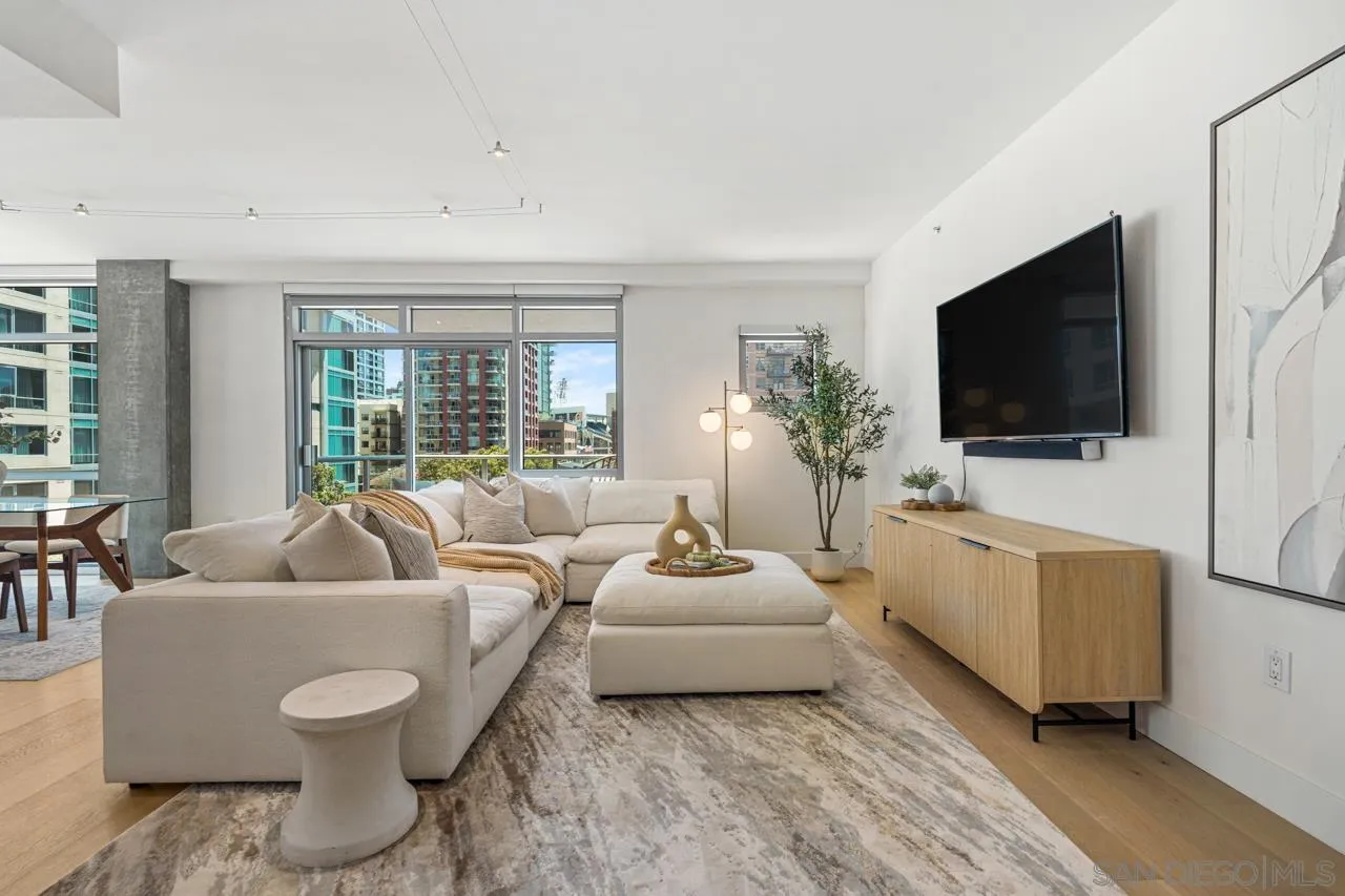 800 The Mark Ln Unit 406