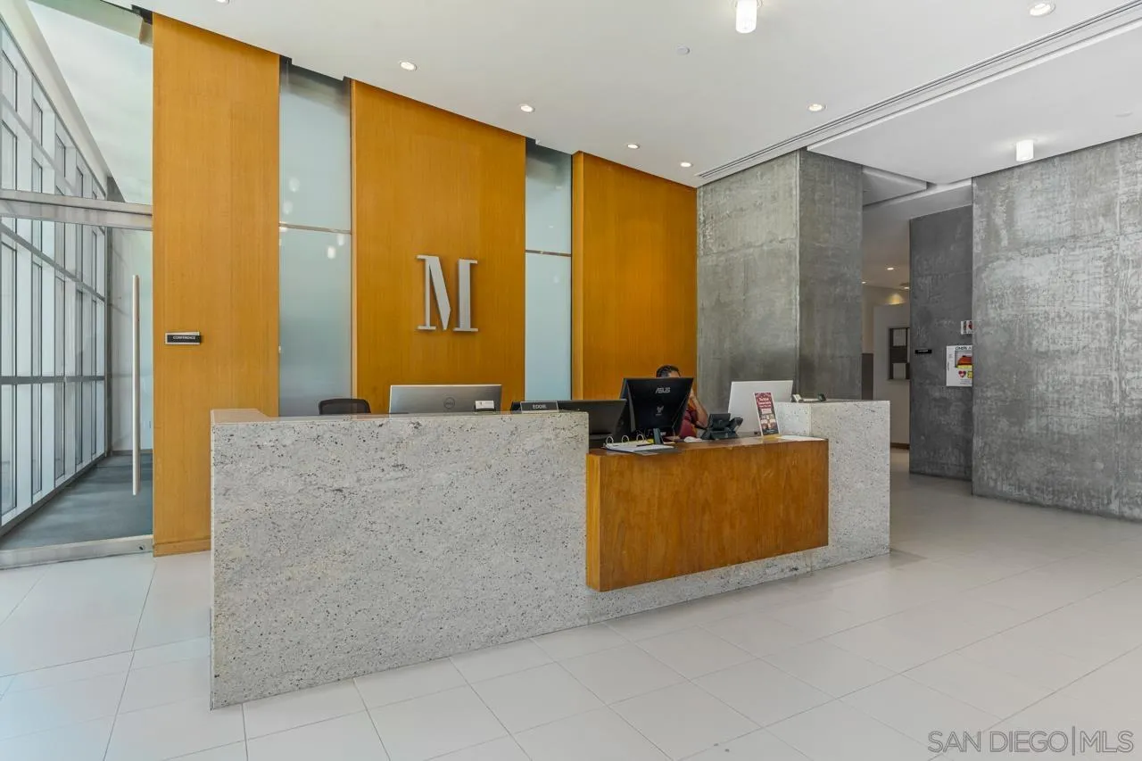 800 The Mark Ln Unit 406