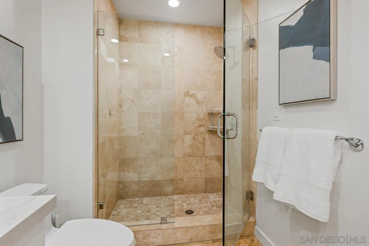 800 The Mark Ln Unit 406