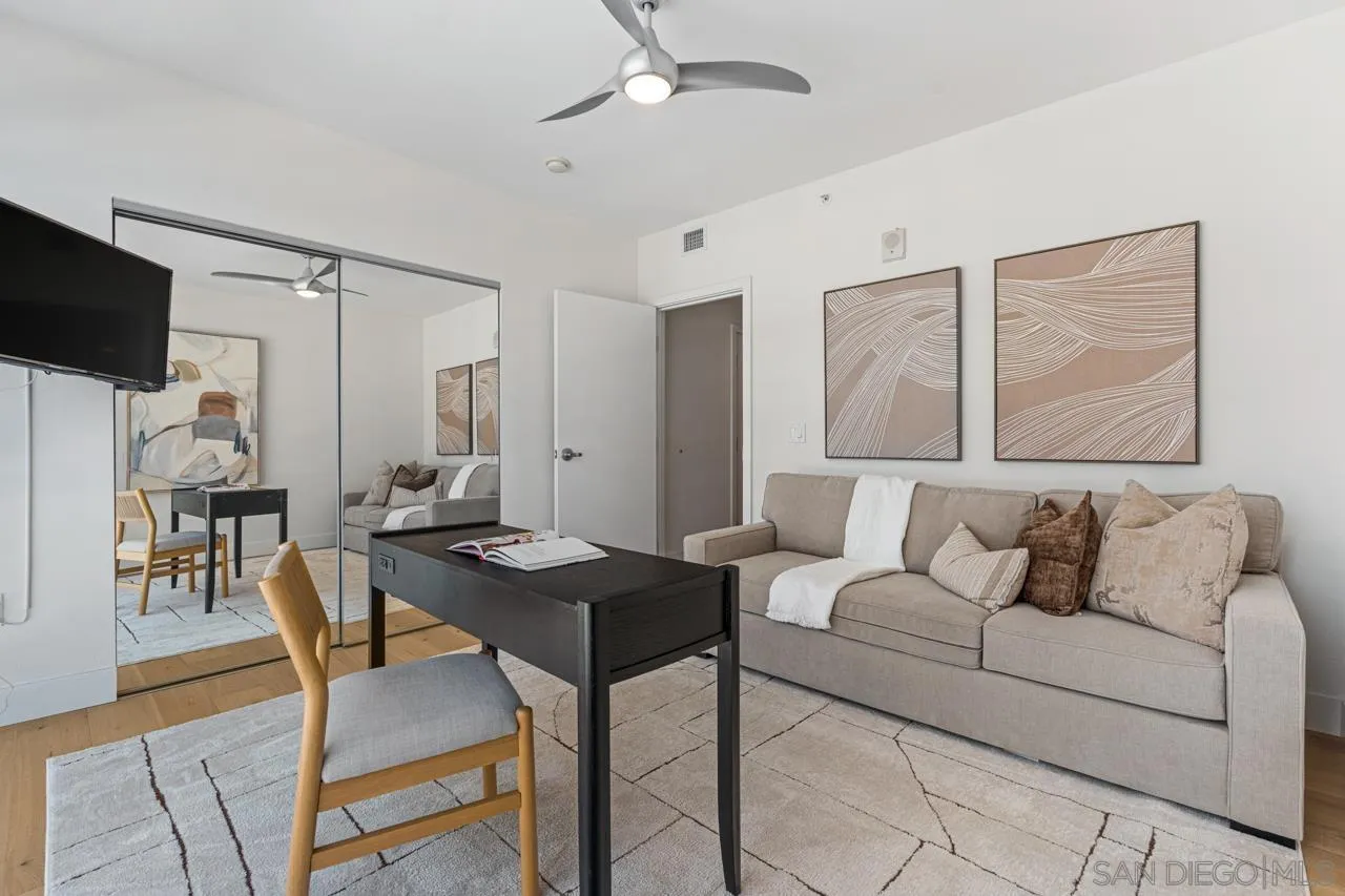 800 The Mark Ln Unit 406