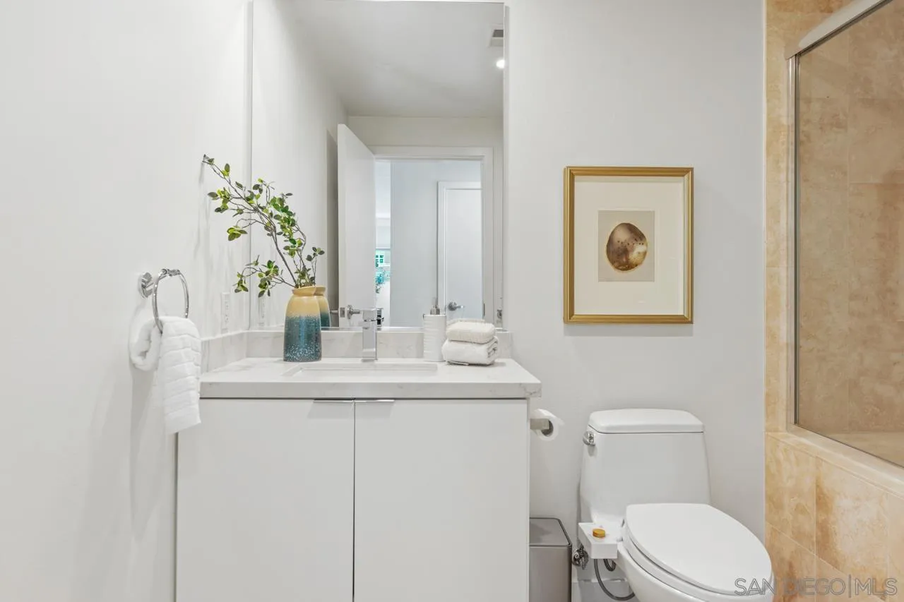 800 The Mark Ln Unit 406