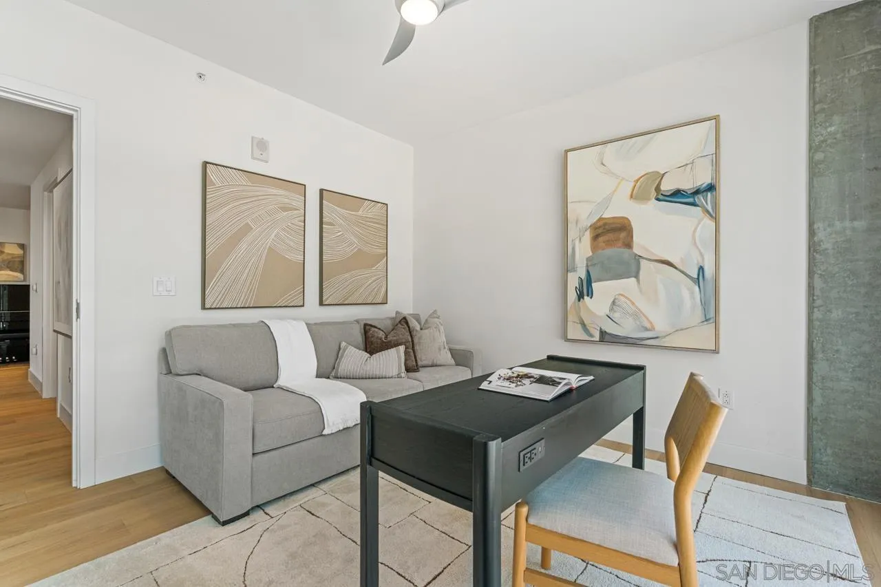 800 The Mark Ln Unit 406