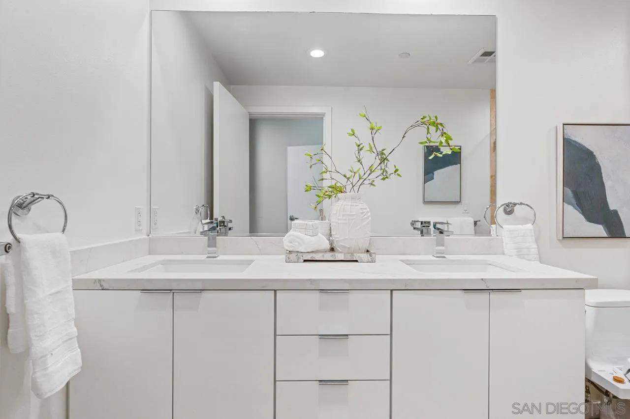 800 The Mark Ln Unit 406
