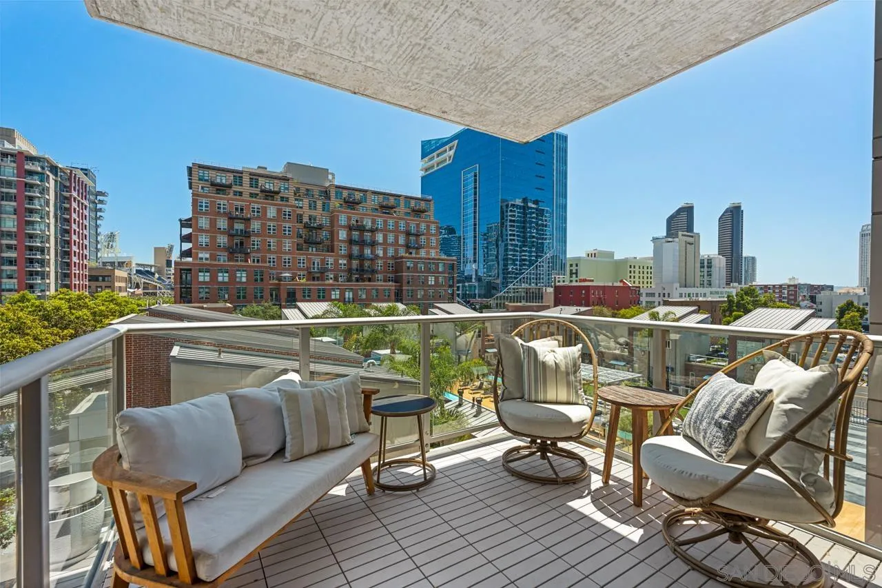 800 The Mark Ln Unit 406
