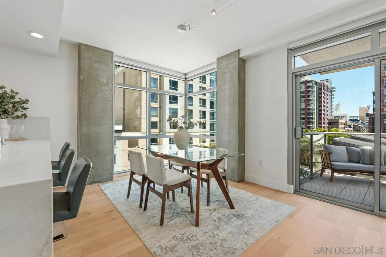 800 The Mark Ln Unit 406