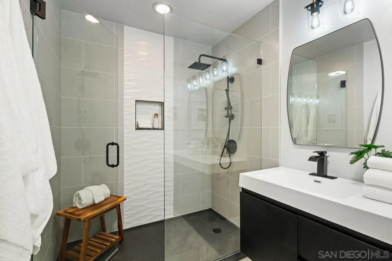 909 Sutter Unit 105