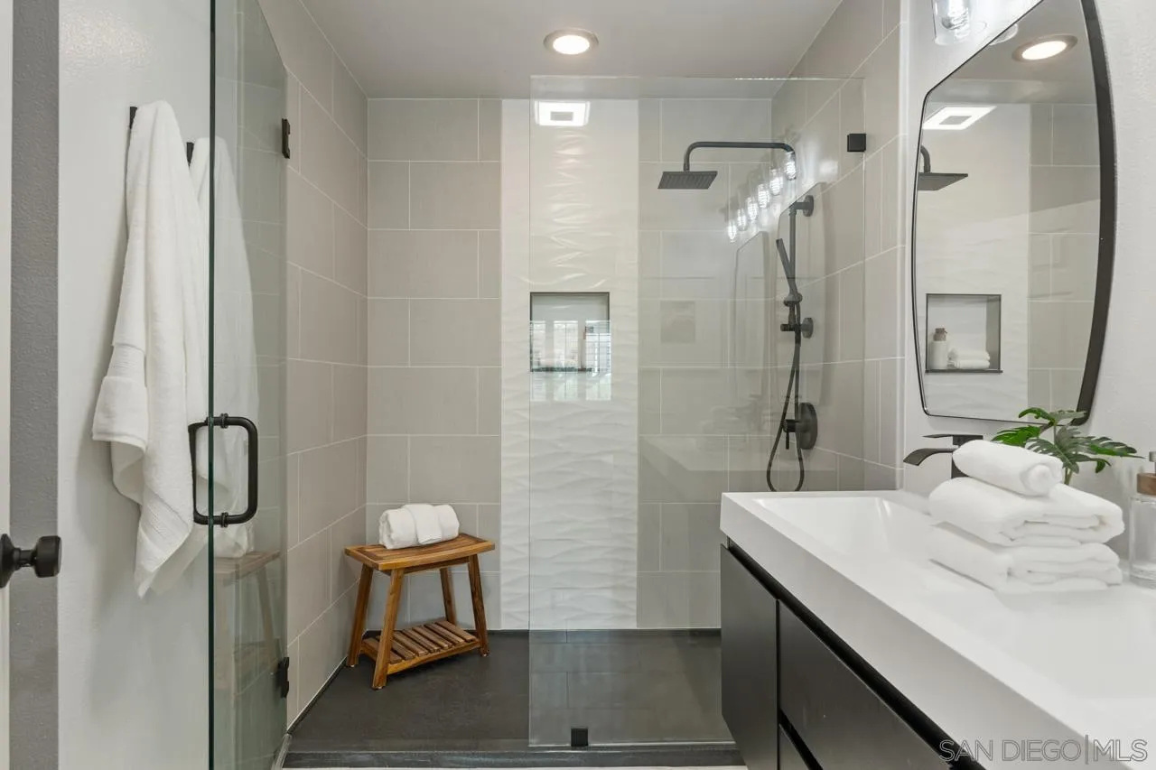 909 Sutter Unit 105