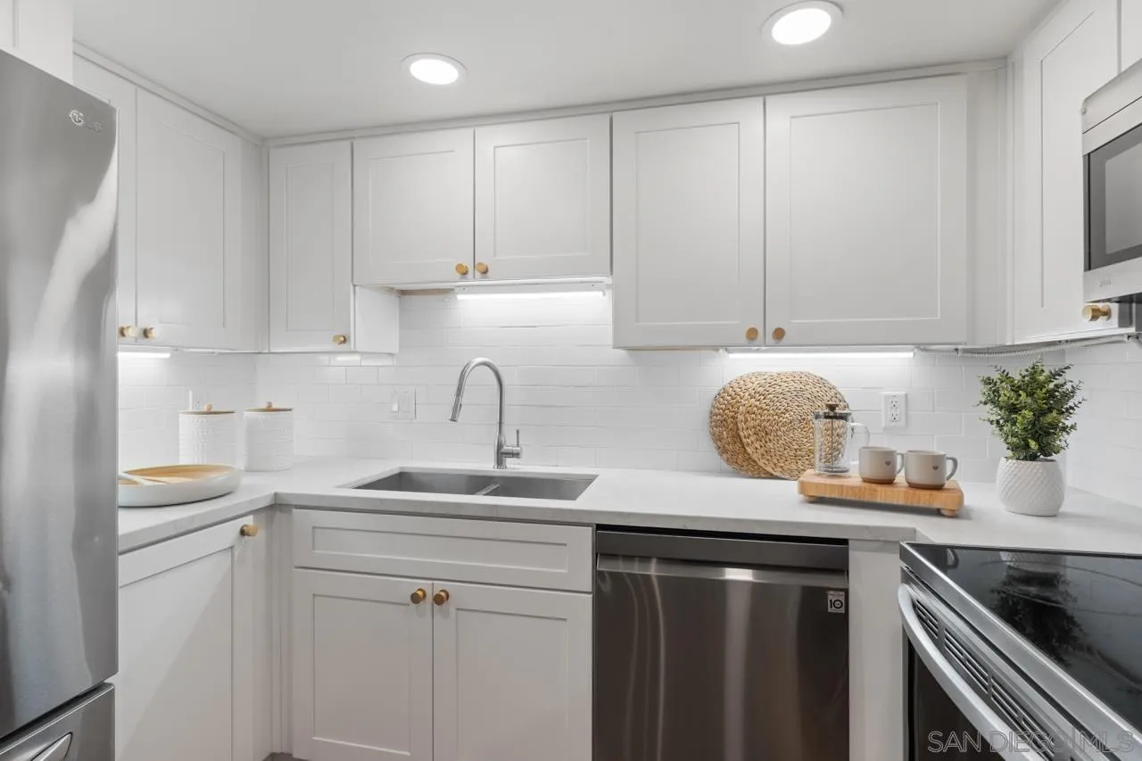 909 Sutter Unit 105