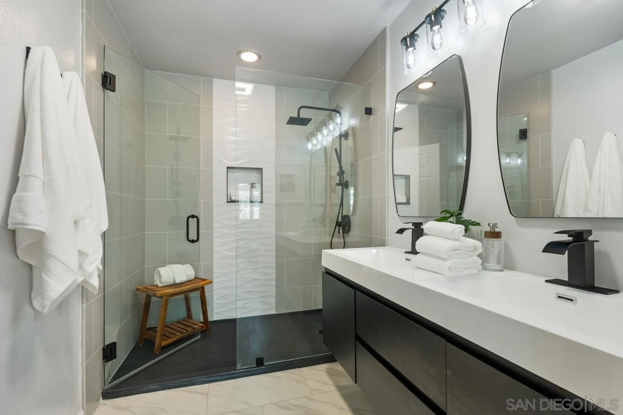 909 Sutter Unit 105