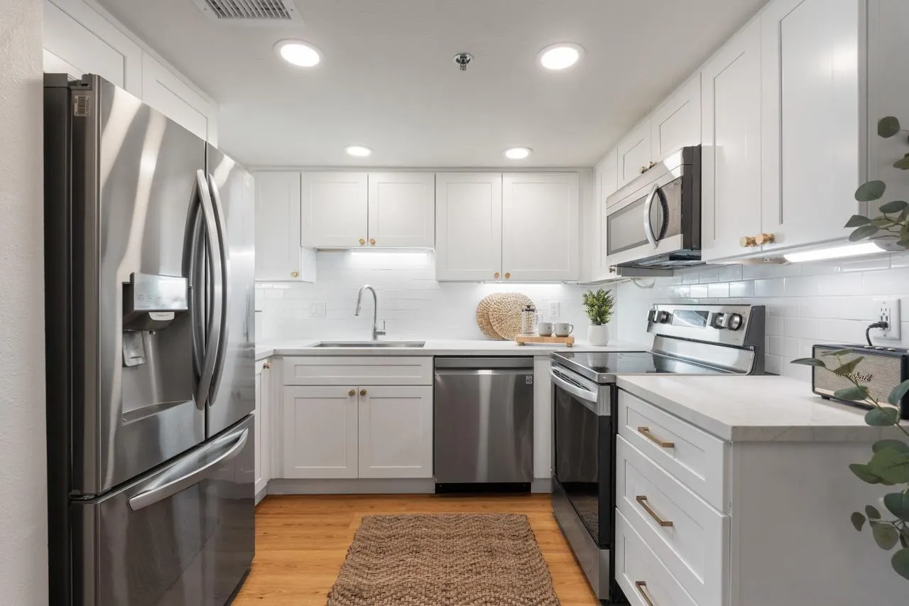 909 Sutter Unit 105