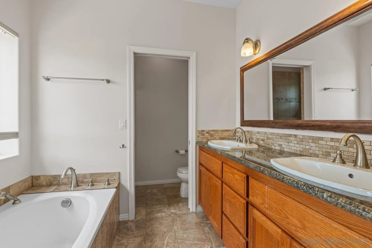 3776 Mactibby