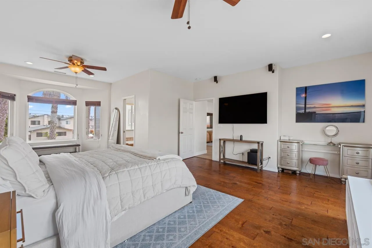 3776 Mactibby