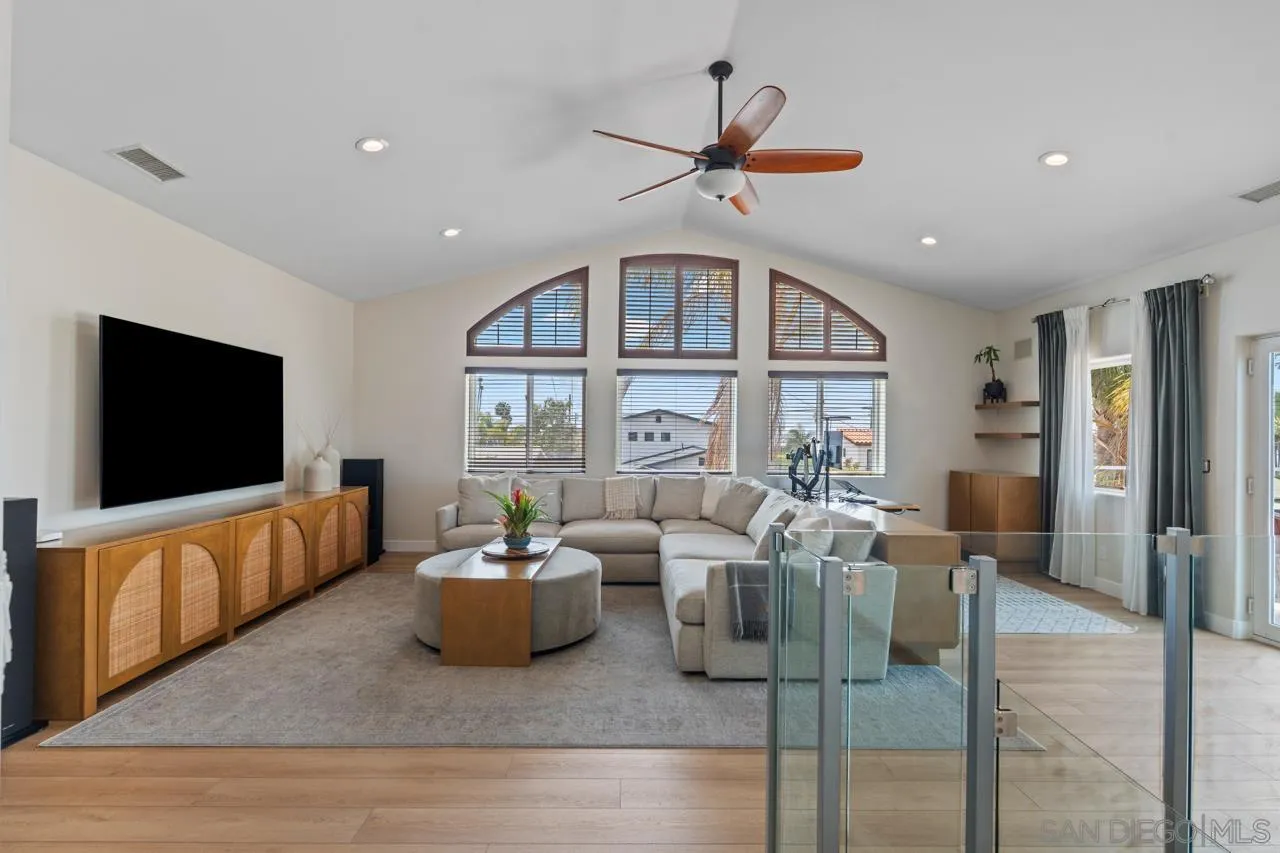 3776 Mactibby