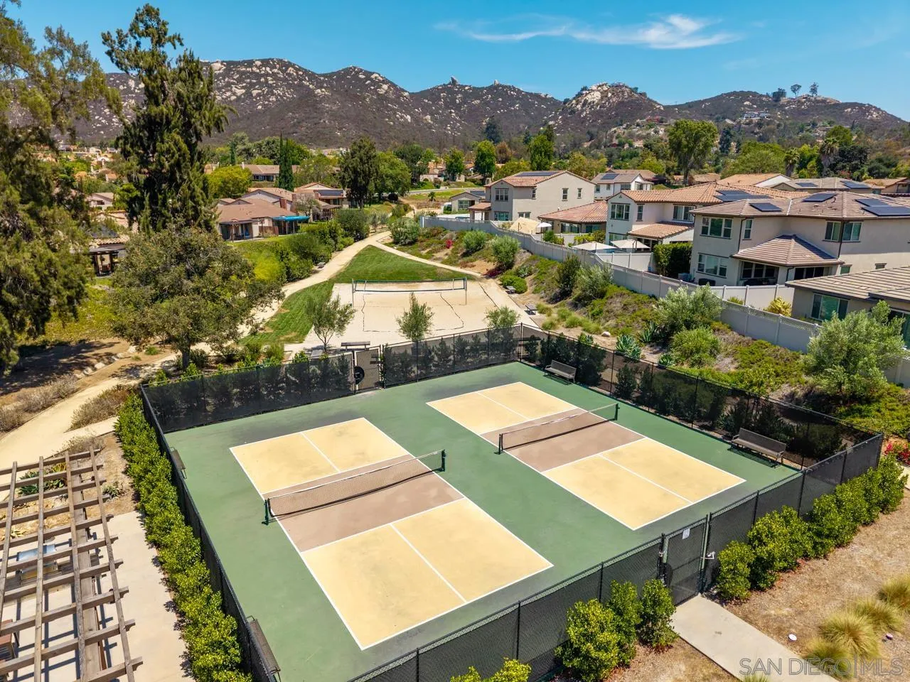 2053 Golden Circle Dr