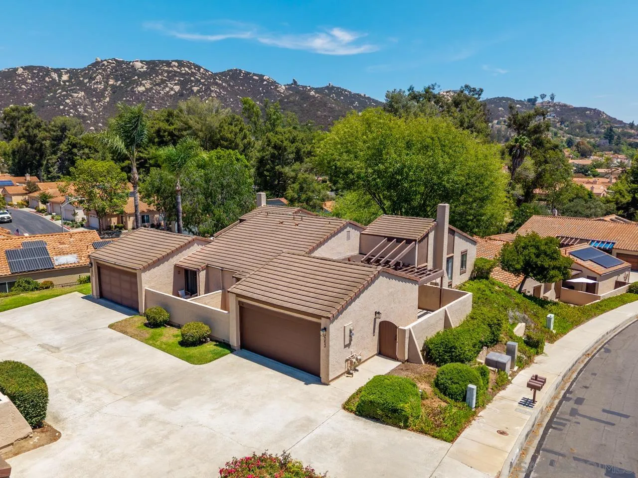 2053 Golden Circle Dr