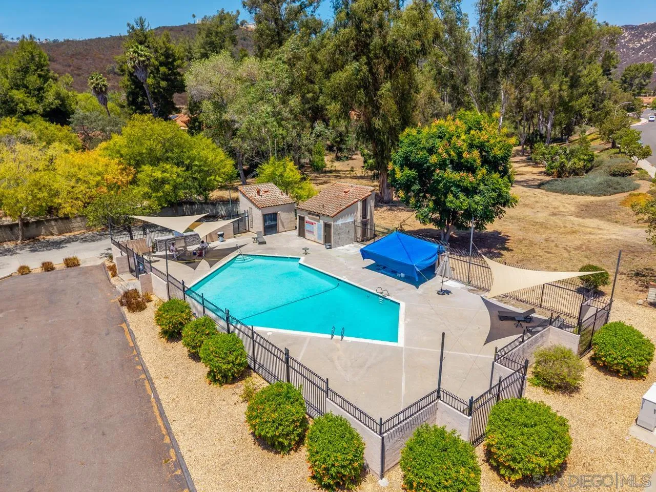 2053 Golden Circle Dr