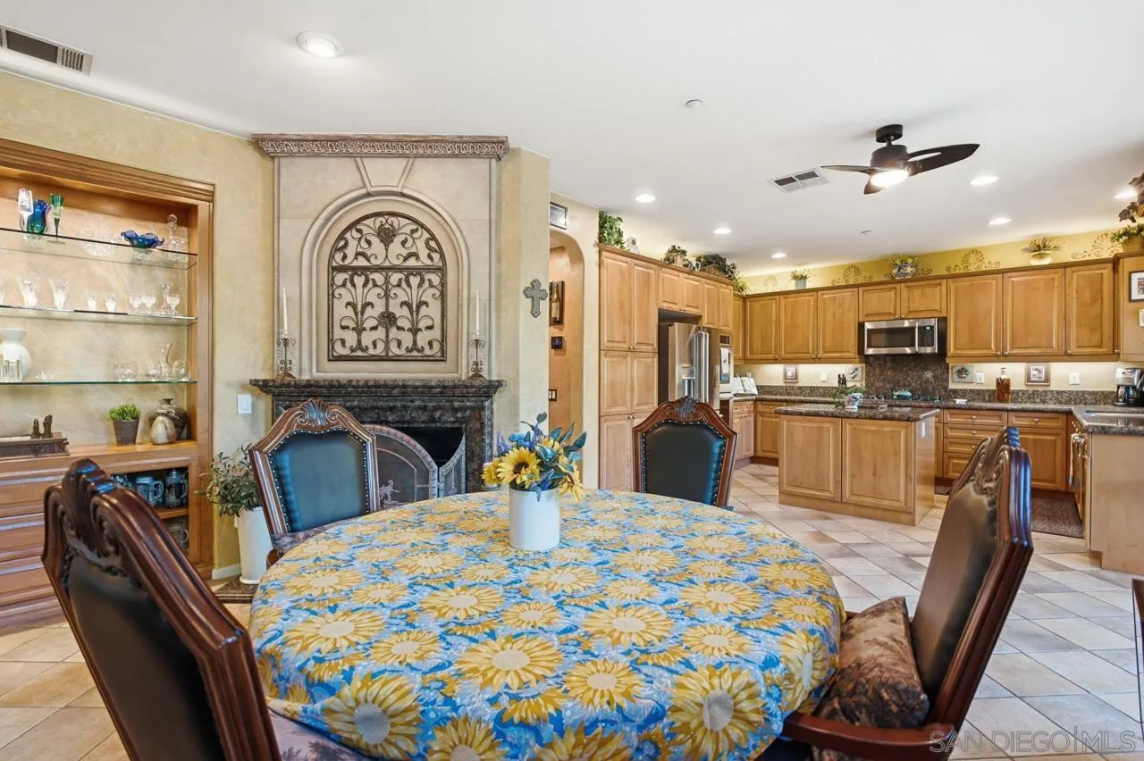 3320 Wild Oak Ln