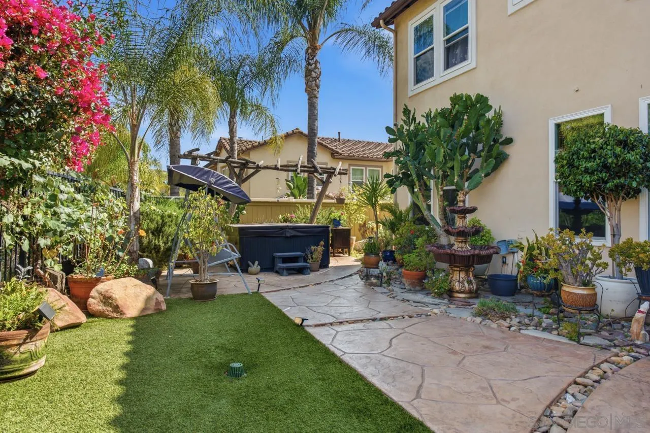 3320 Wild Oak Ln