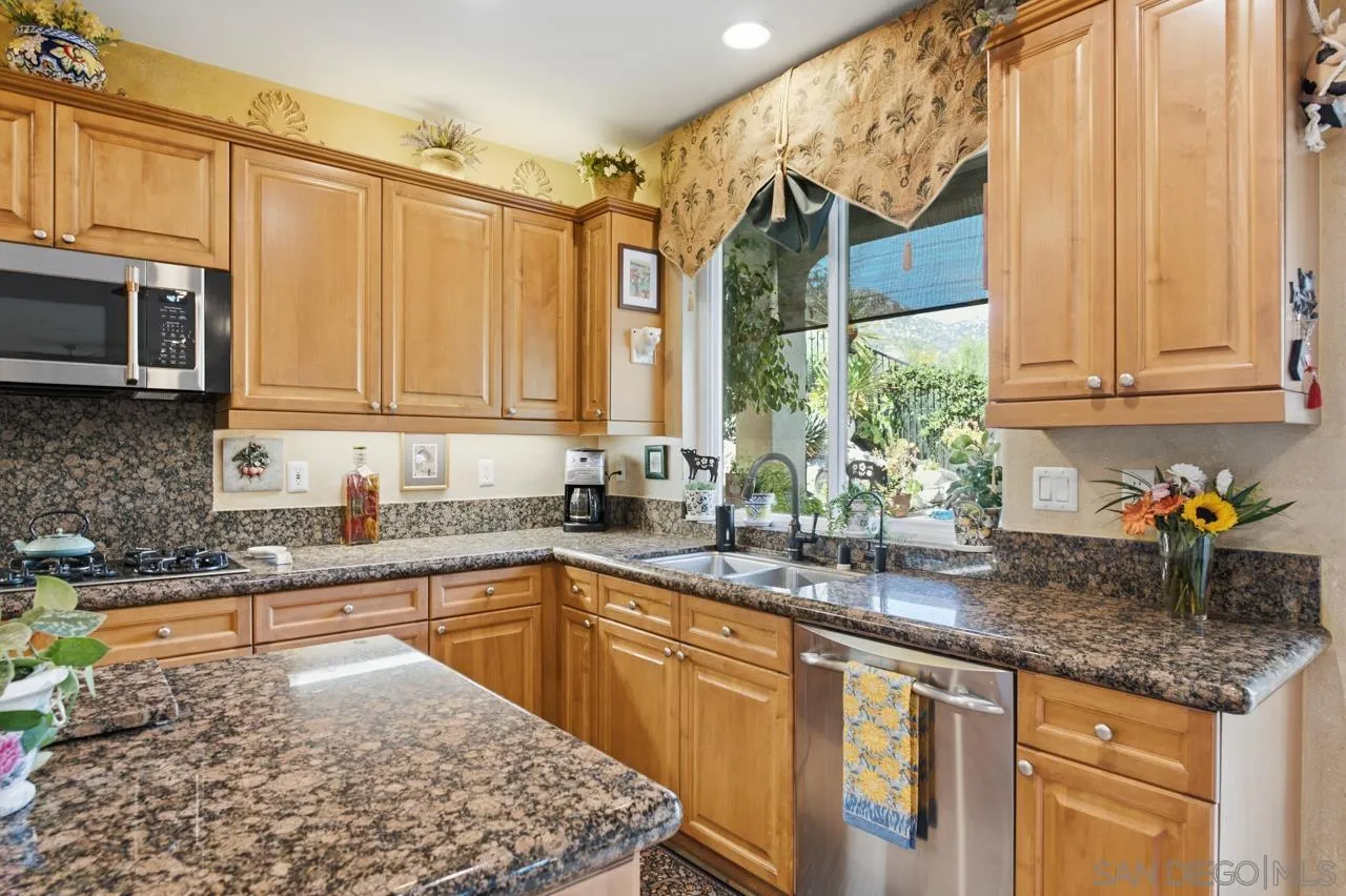 3320 Wild Oak Ln