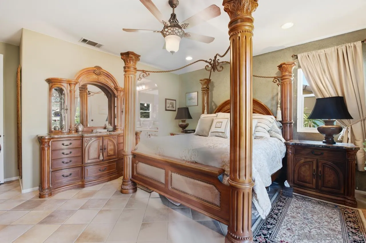 3320 Wild Oak Ln
