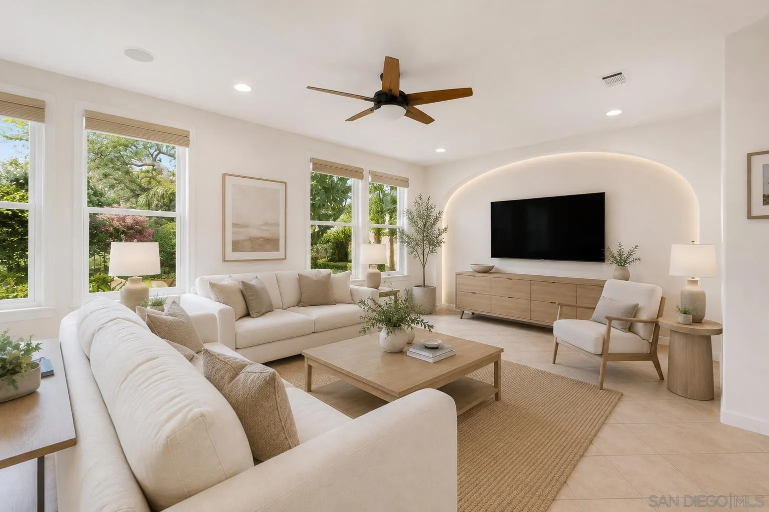 3320 Wild Oak Ln