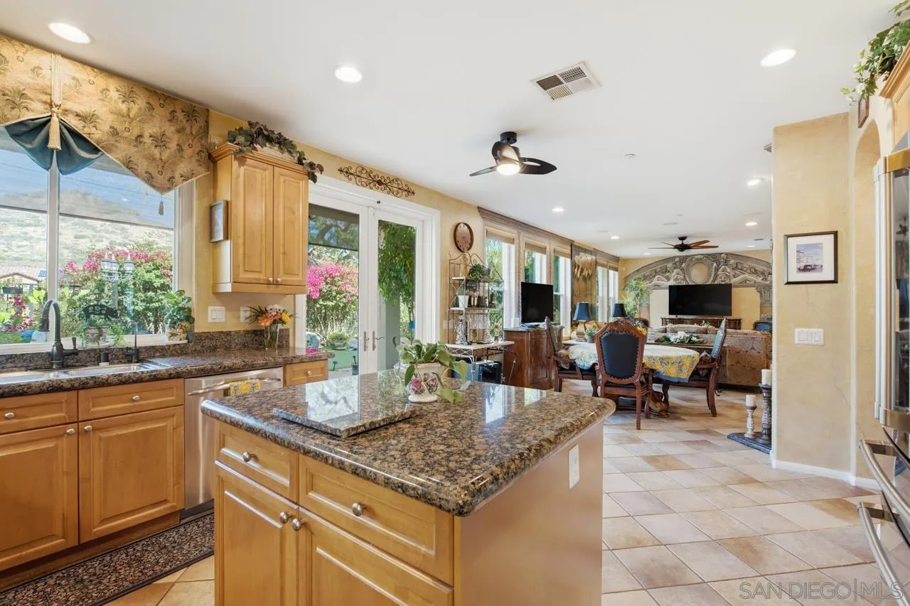 3320 Wild Oak Ln
