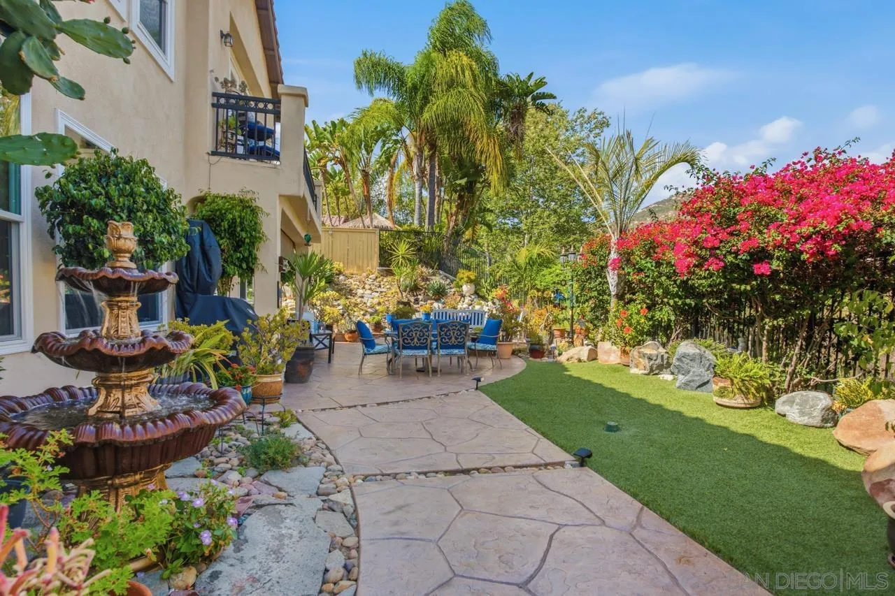 3320 Wild Oak Ln