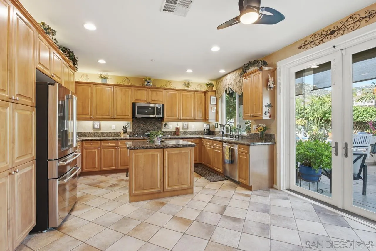 3320 Wild Oak Ln