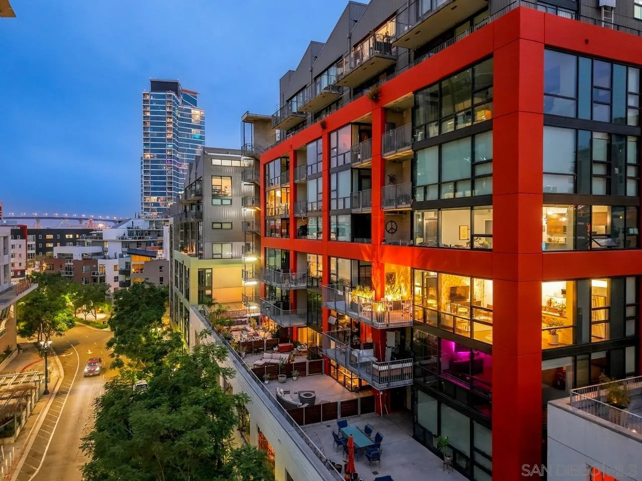 350 11th Ave Unit 631