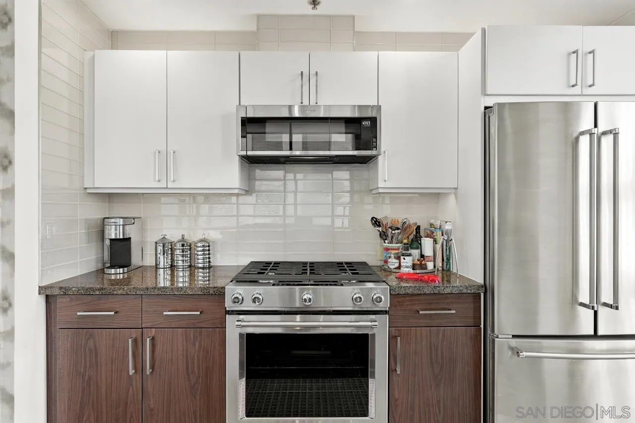 350 11th Ave Unit 631