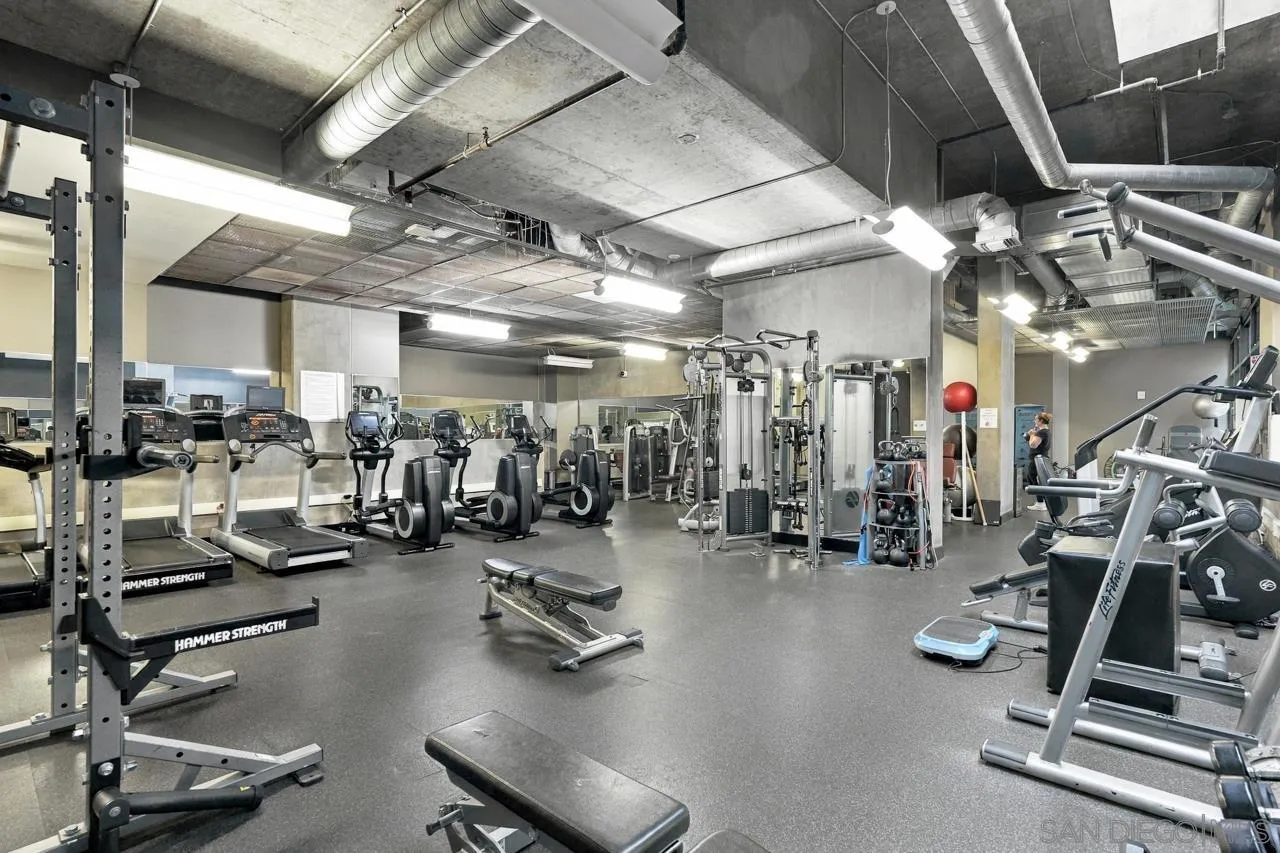 350 11th Ave Unit 631