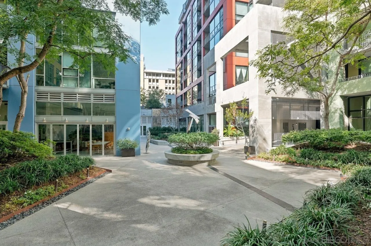 350 11th Ave Unit 631