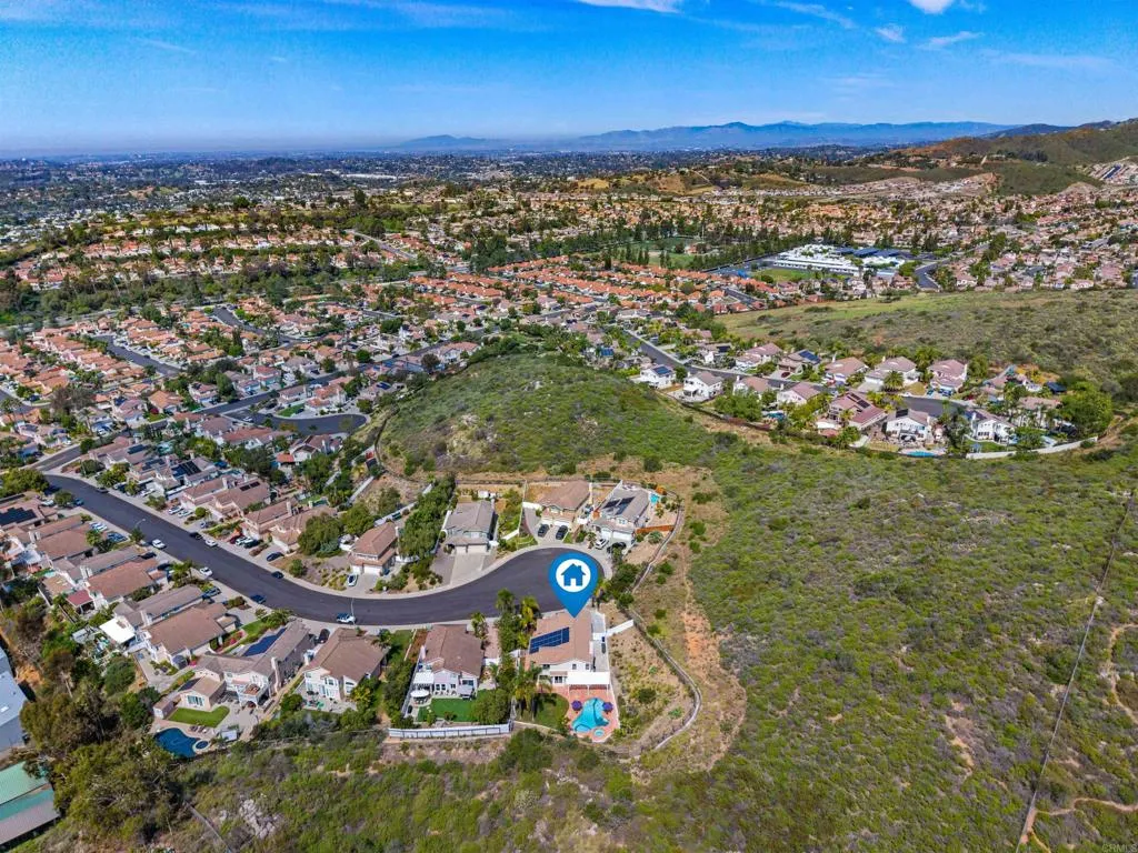 1155 Avenida Azul
