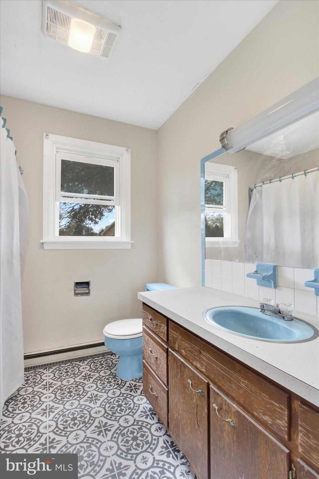 216 Garland Dr