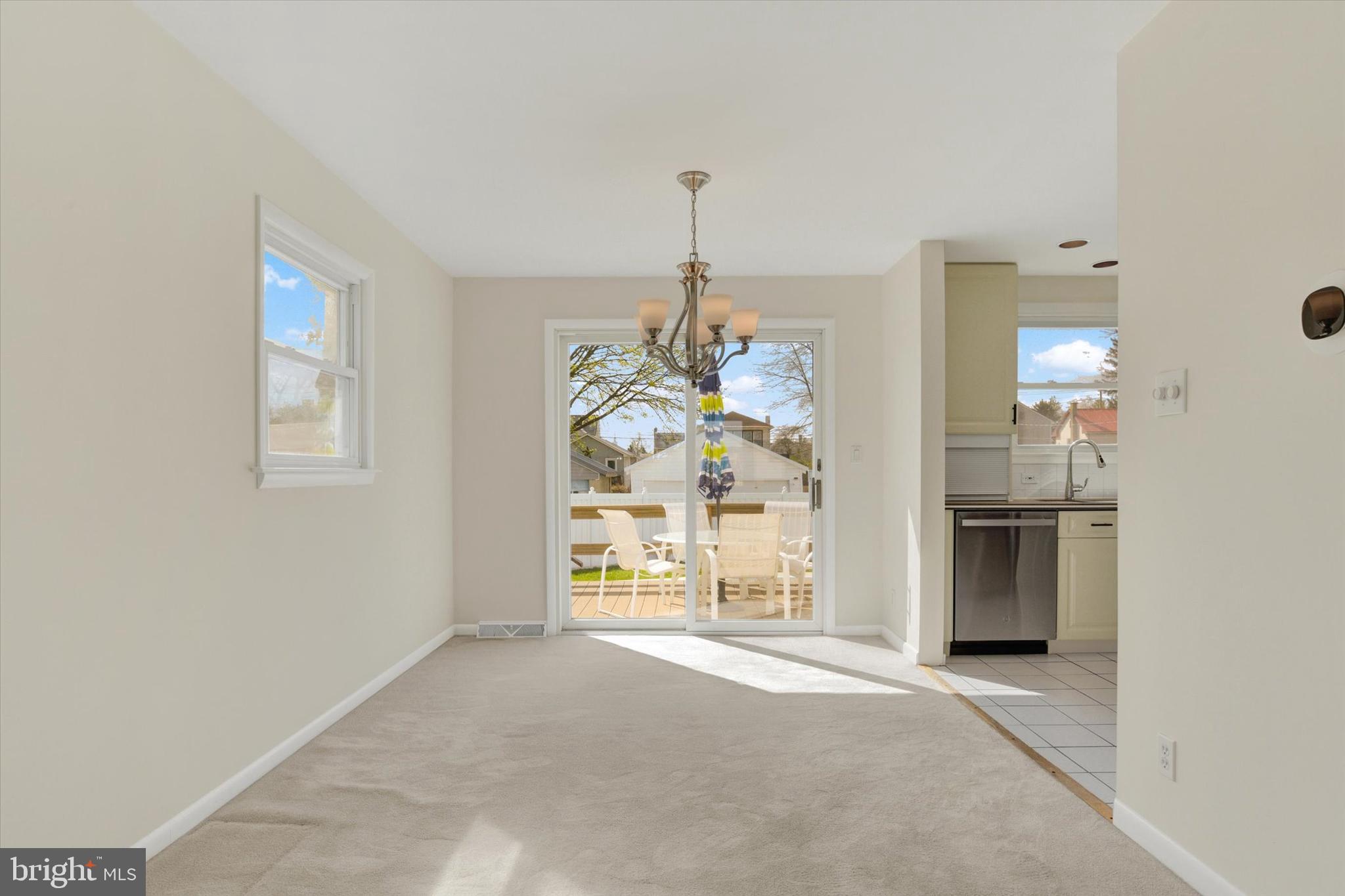 106 E Woodland Dr