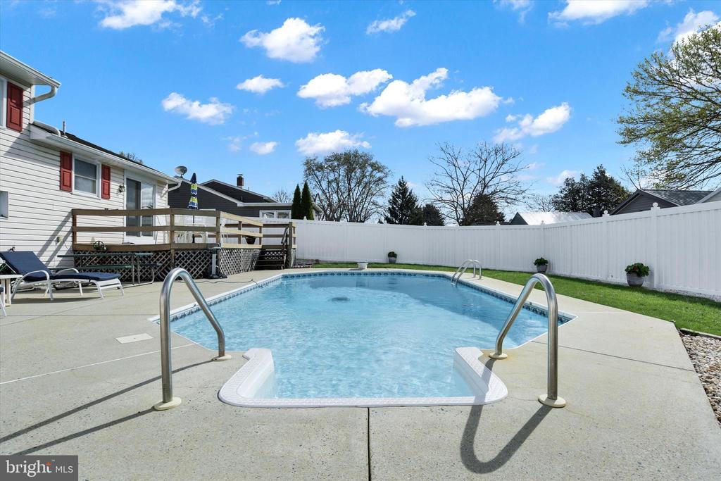 106 E Woodland Dr