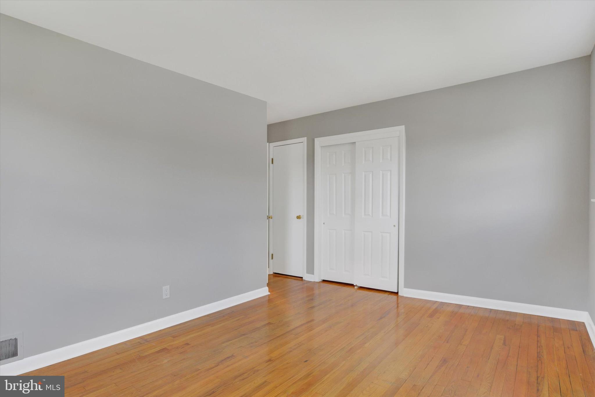 106 E Woodland Dr