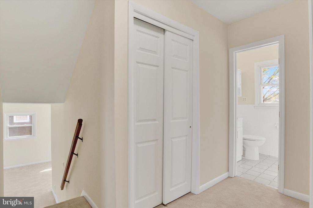 106 E Woodland Dr