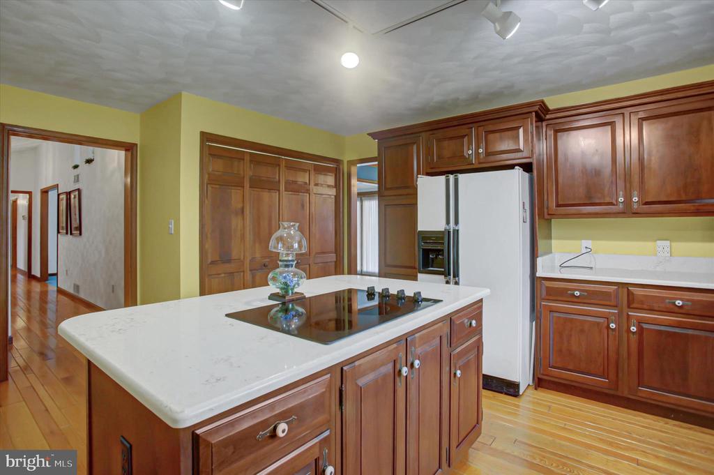 7471 SMITH ROAD