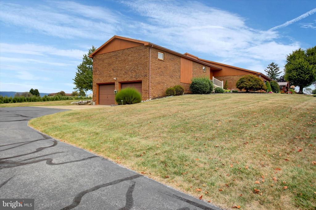 7471 SMITH ROAD