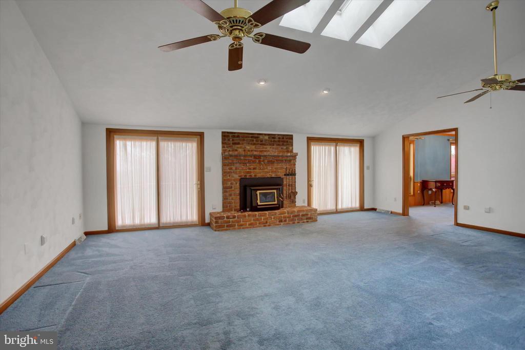 7471 SMITH ROAD