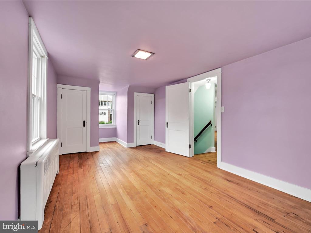 816 E MAIN STREET