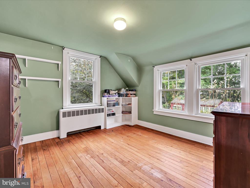816 E MAIN STREET