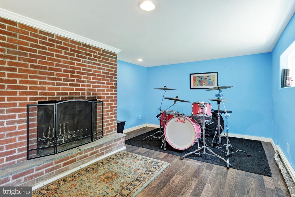2050 STONECREST DRIVE