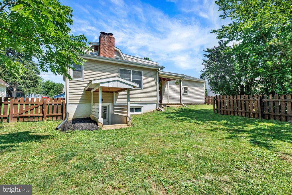 2050 STONECREST DRIVE