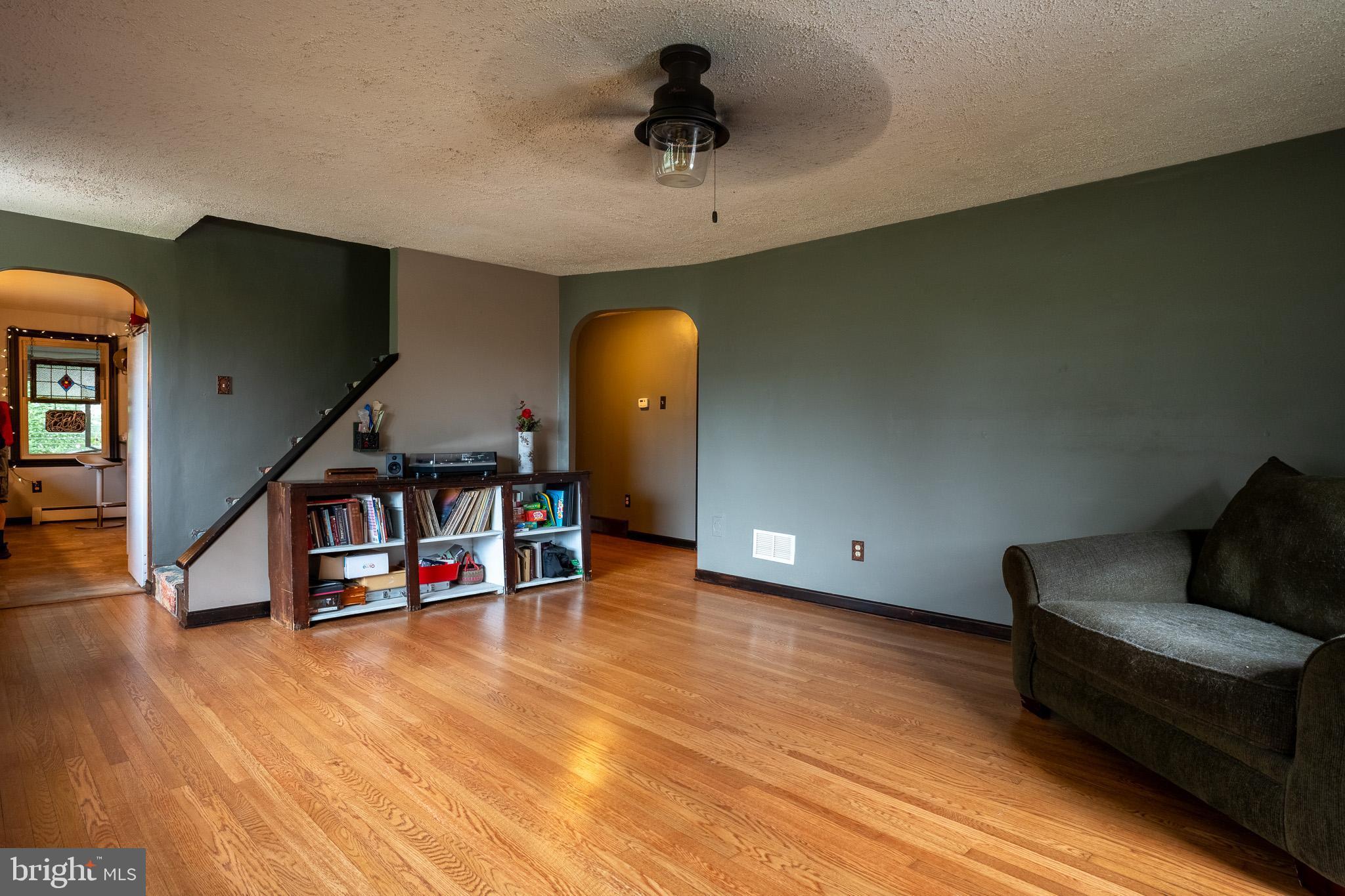 3958 Palmer Ave