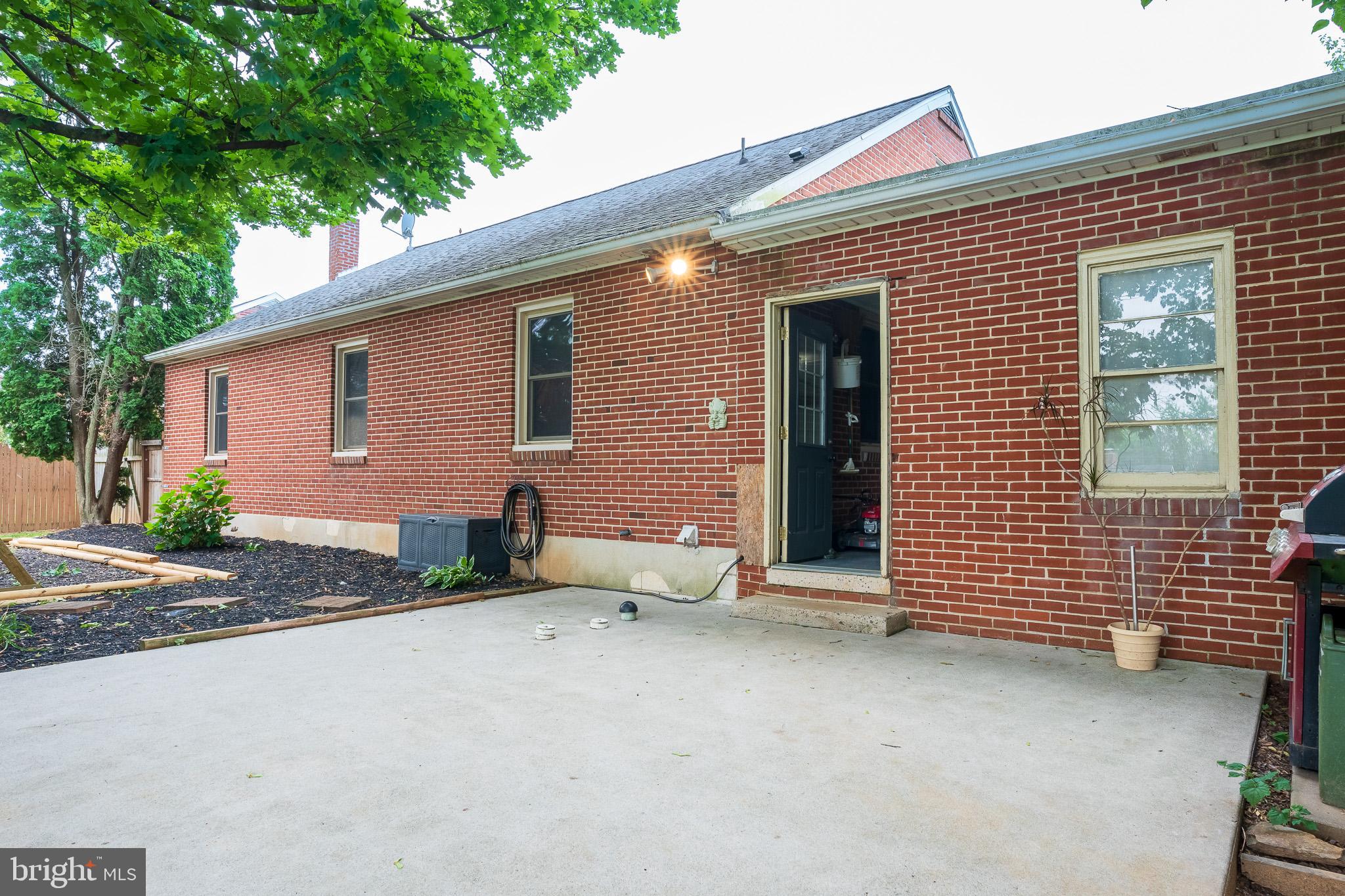 3958 Palmer Ave
