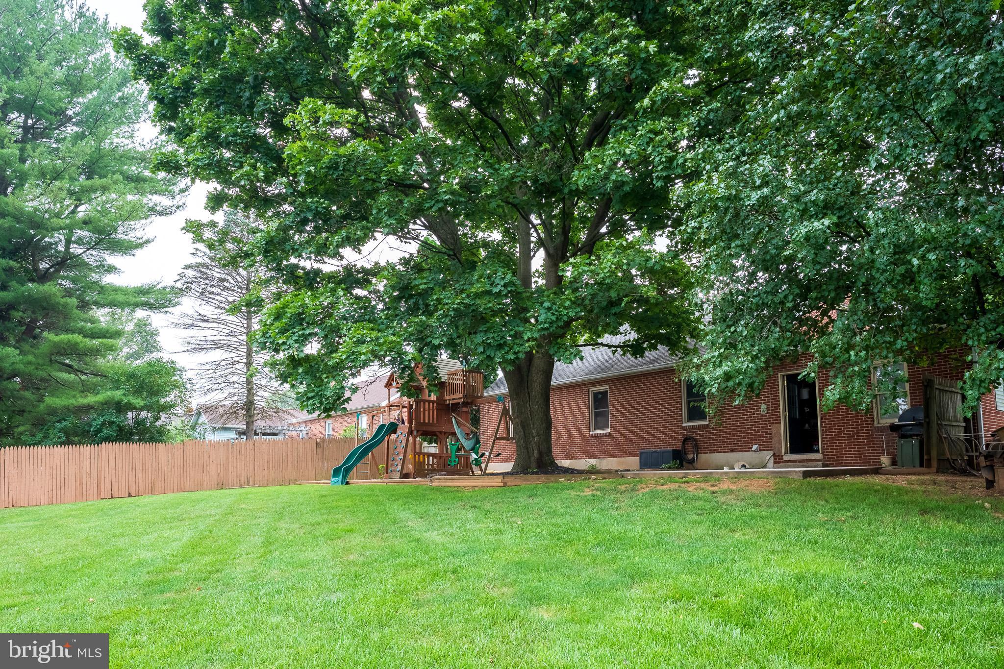 3958 Palmer Ave